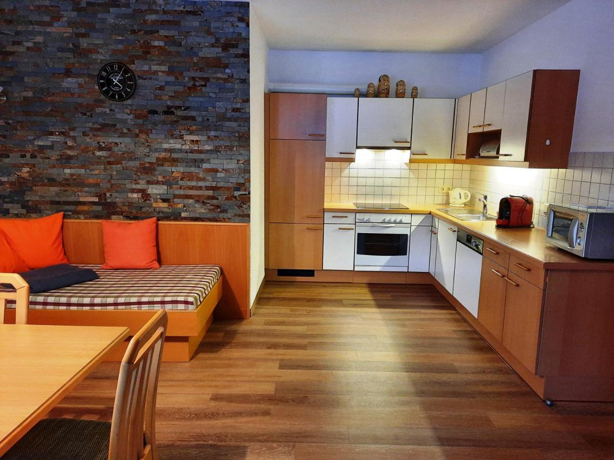 Andrea Apartman Fügen Kültér fotó